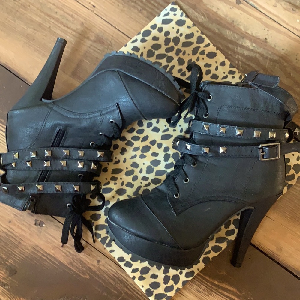 Black Heel Boots